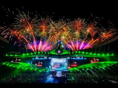 Padre Guilherme à UNTOLD : techno et fado sur la Mainstage