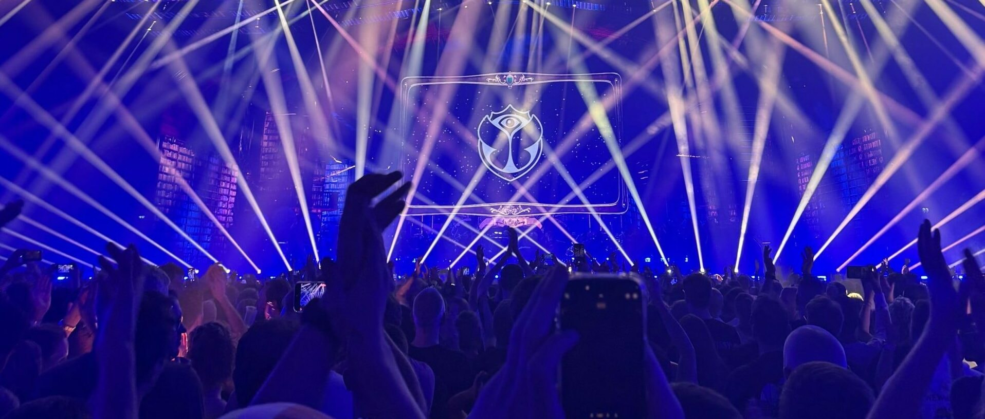 Our Story : Tomorrowland fête ses 20 ans avec un show légendaire à l’ADE !