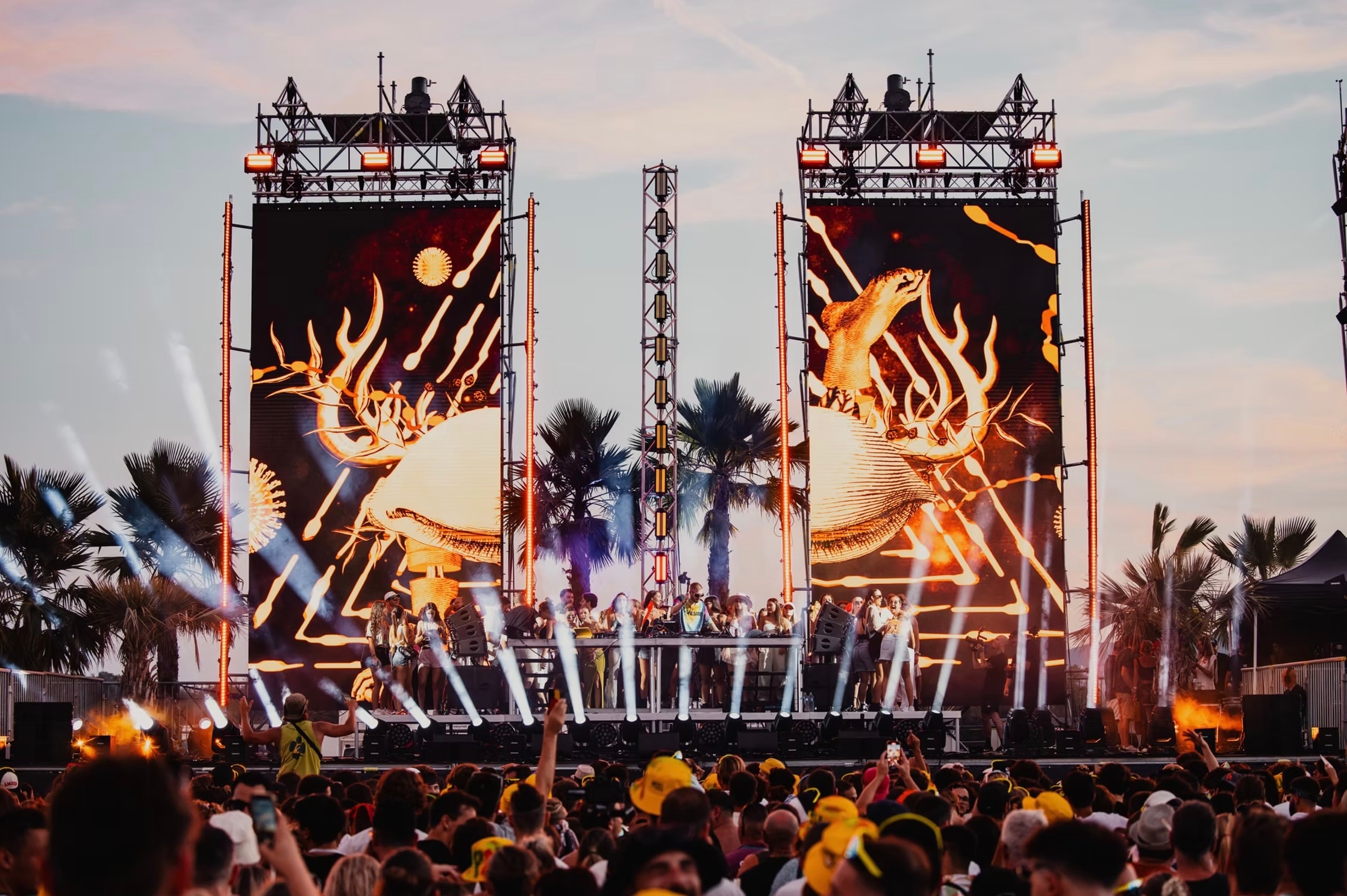 Steve Angello, Miss Monique et Claptone au Summer Vibes 2025