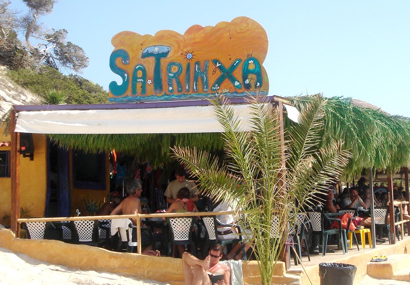 L’interdiction des DJs à Sa Trinxa bouleverse la plage mythique