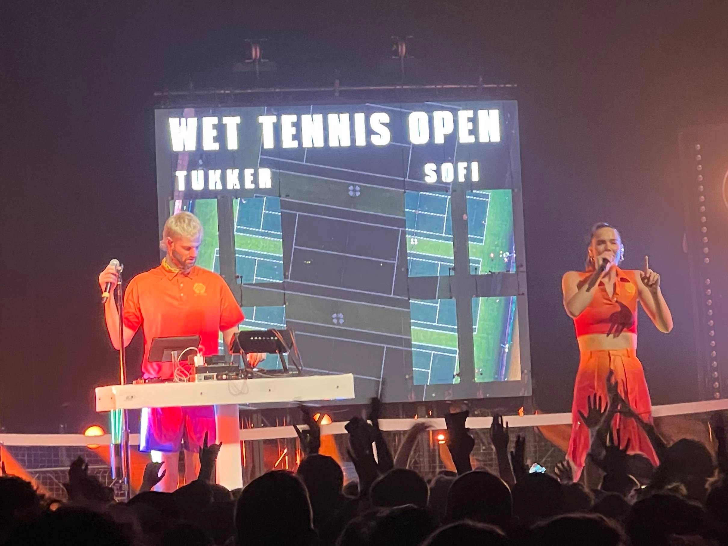 Sofi Tukker a acidulé Paris à l’Elysée Montmartre