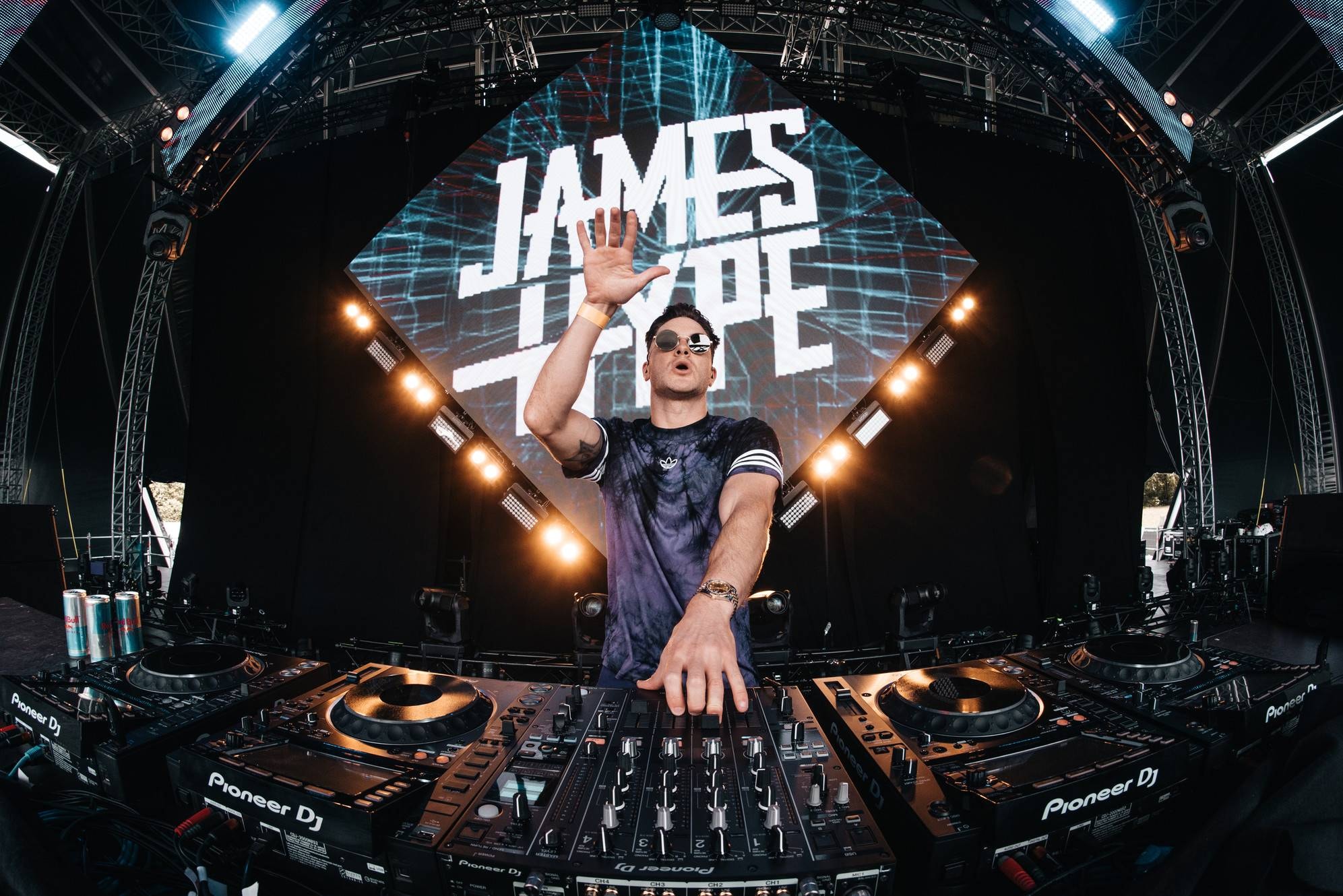 James Hype a arreté sa performance à Rio après 5 minutes