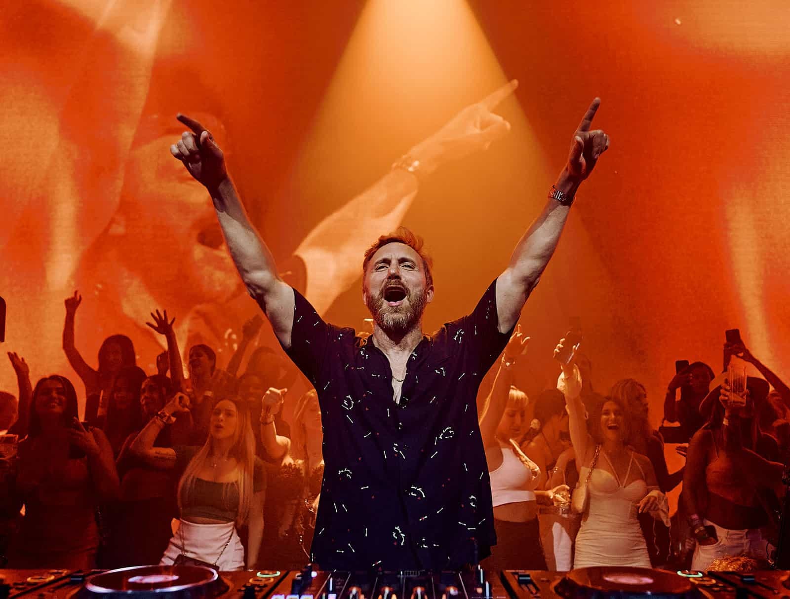 David Guetta annonce un nouveau single avec Sia