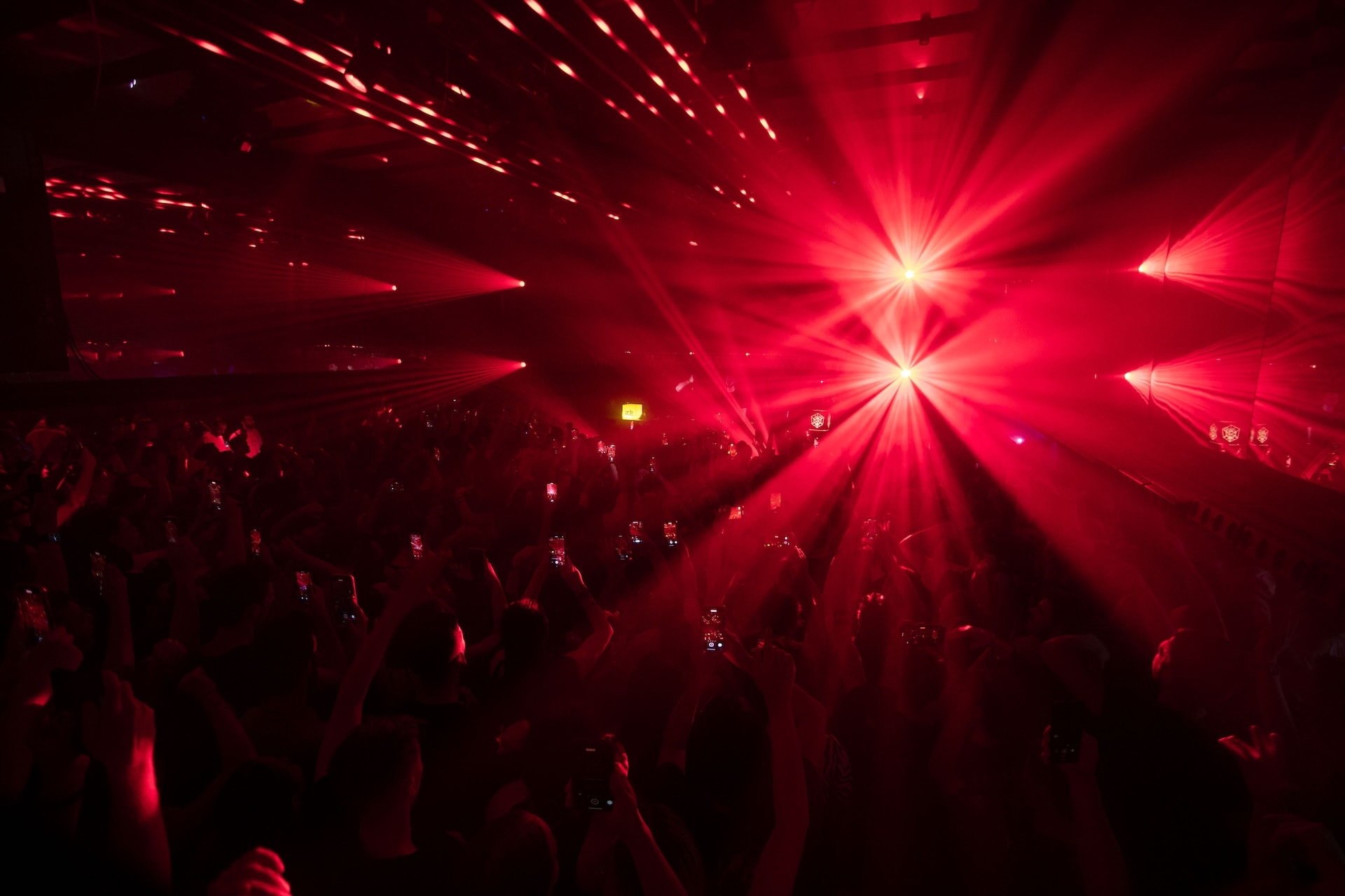 Ou voir les DJ’s Prysm à l’Amsterdam Dance Event ?