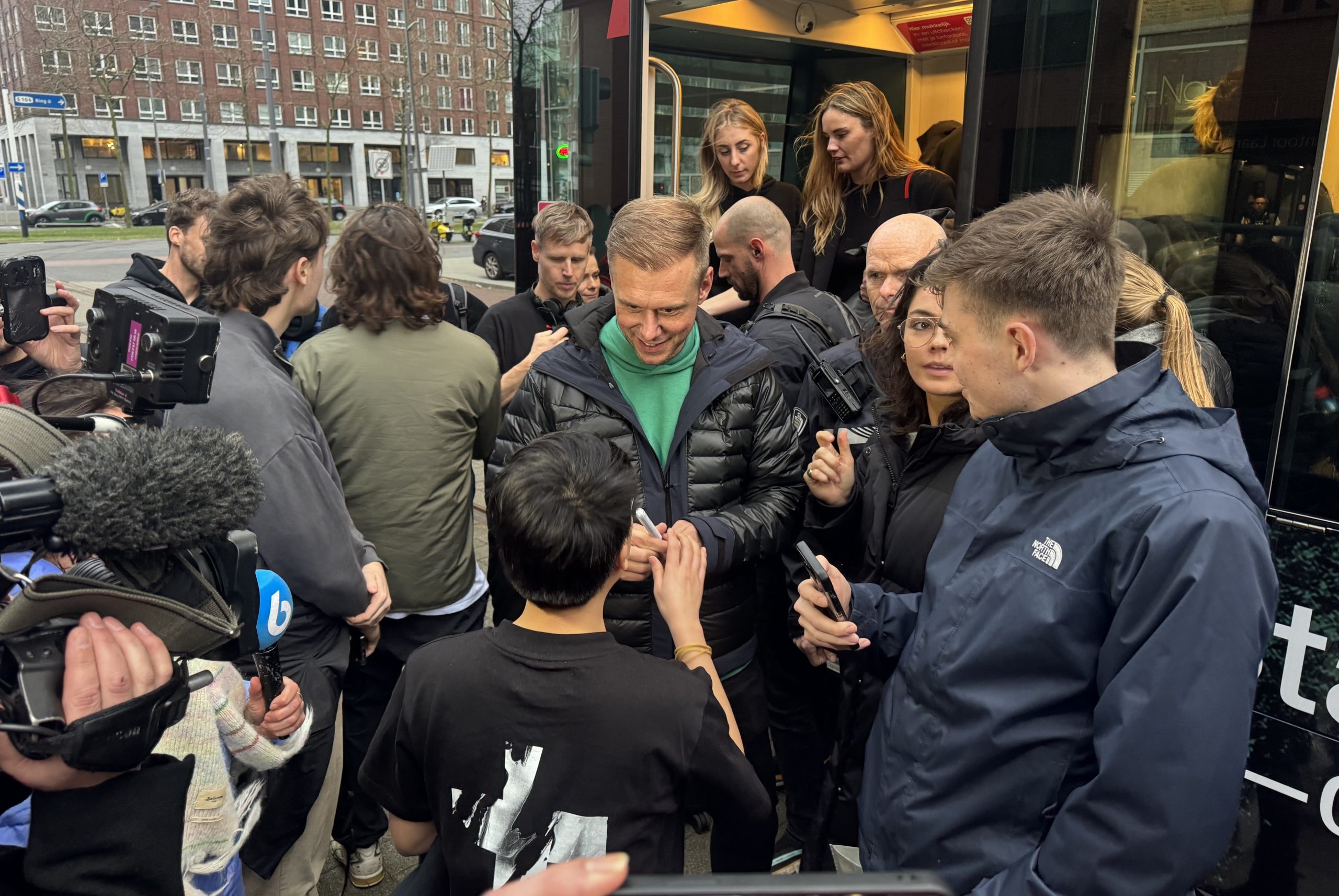 Armin van Buuren a enflammé Rotterdam Centraal avant « A State of Trance »